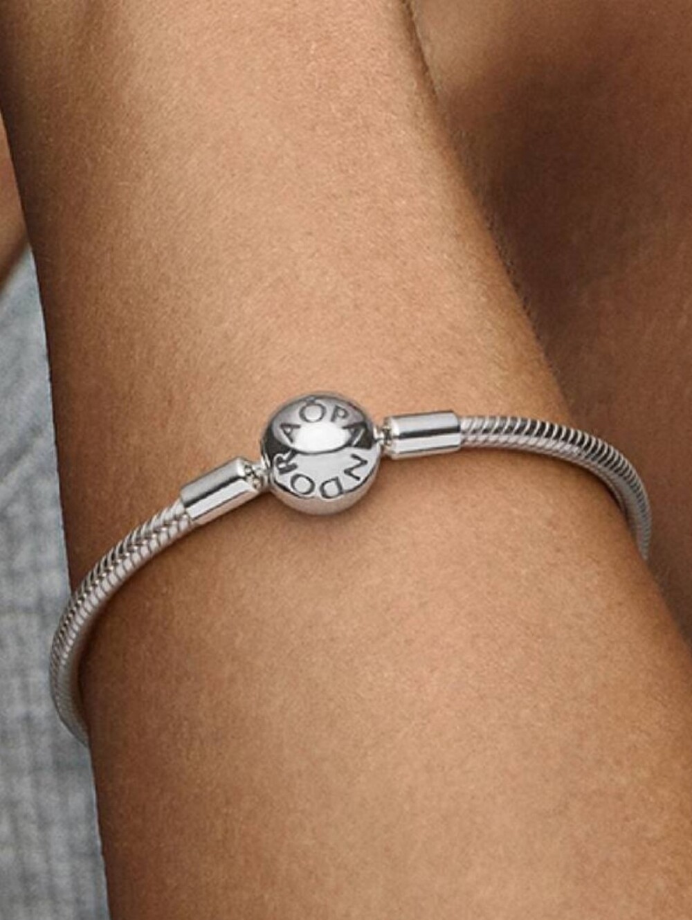 Authentic Pandora Moments Snake Chain Bracelet - Picture 4 of 5
